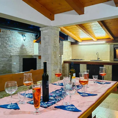 Ferienhaus House Zlata 2262 Pomer